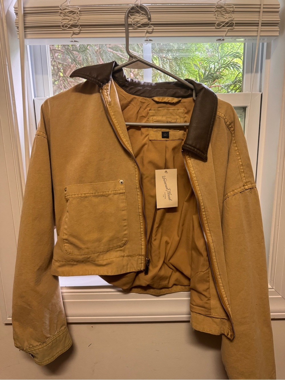 Universal Thread Tan Utility Cropped Jacket with Dark Brown Collar